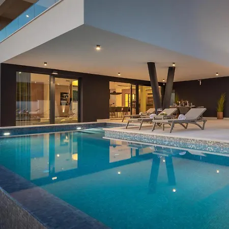 Oliva Zadarvillas
