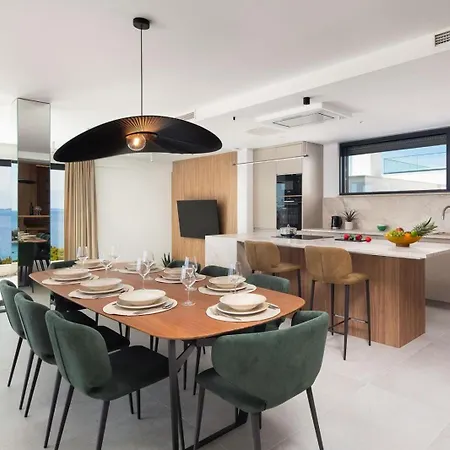 Oliva Zadarvillas Vila *